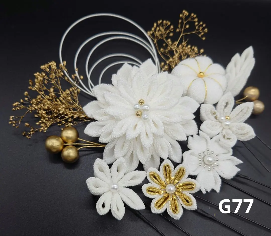 Thumbnail of Final SALE: Tsumami Kanzashi Hair Accessories for Seijinshiki, Shichi-Go-San, Graduation, Wedding - White Gold G77