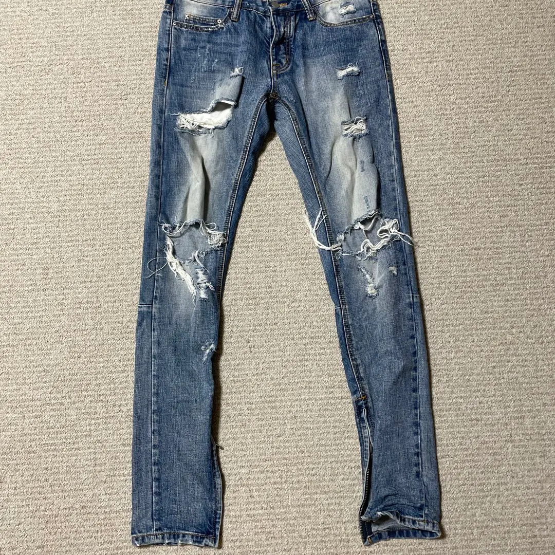 極簡牛仔 的縮圖