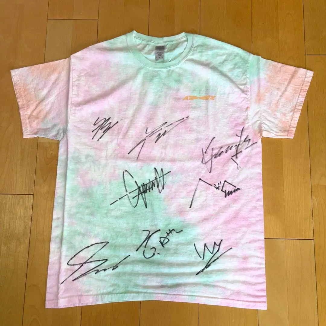 ATEEZ 直筆サイン入りTシャツ 2025年最新】ateez サインtシャツの人気アイテム - メルカリ