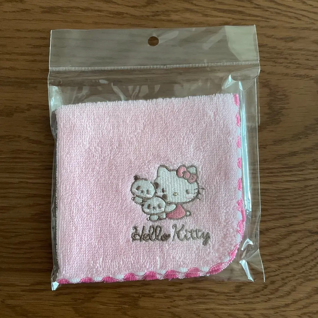 Thumbnail of NewDays Ueno Station Exclusive: Twin Panda x Hello Kitty Embroidered Towel