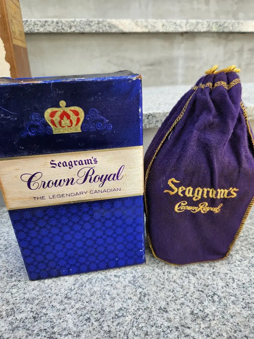 【未開栓】Seagram's Crown  袋と箱付 2025年最新】seagram crown royalの人気アイテム - メルカリ