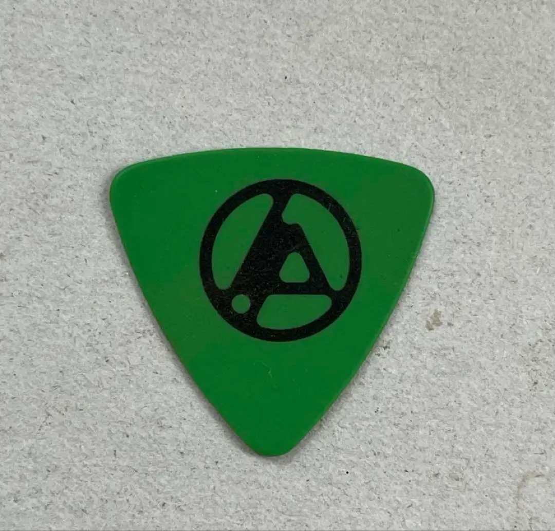 LINKIN PARK リンキンパーク ギターピック レア 虹色 マイク・シノダ