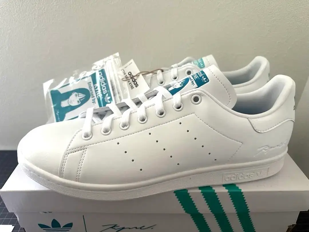 kyne ステッカー adidas スタンスミス kyne ステッカー adidas スタンスミス - メルカリ