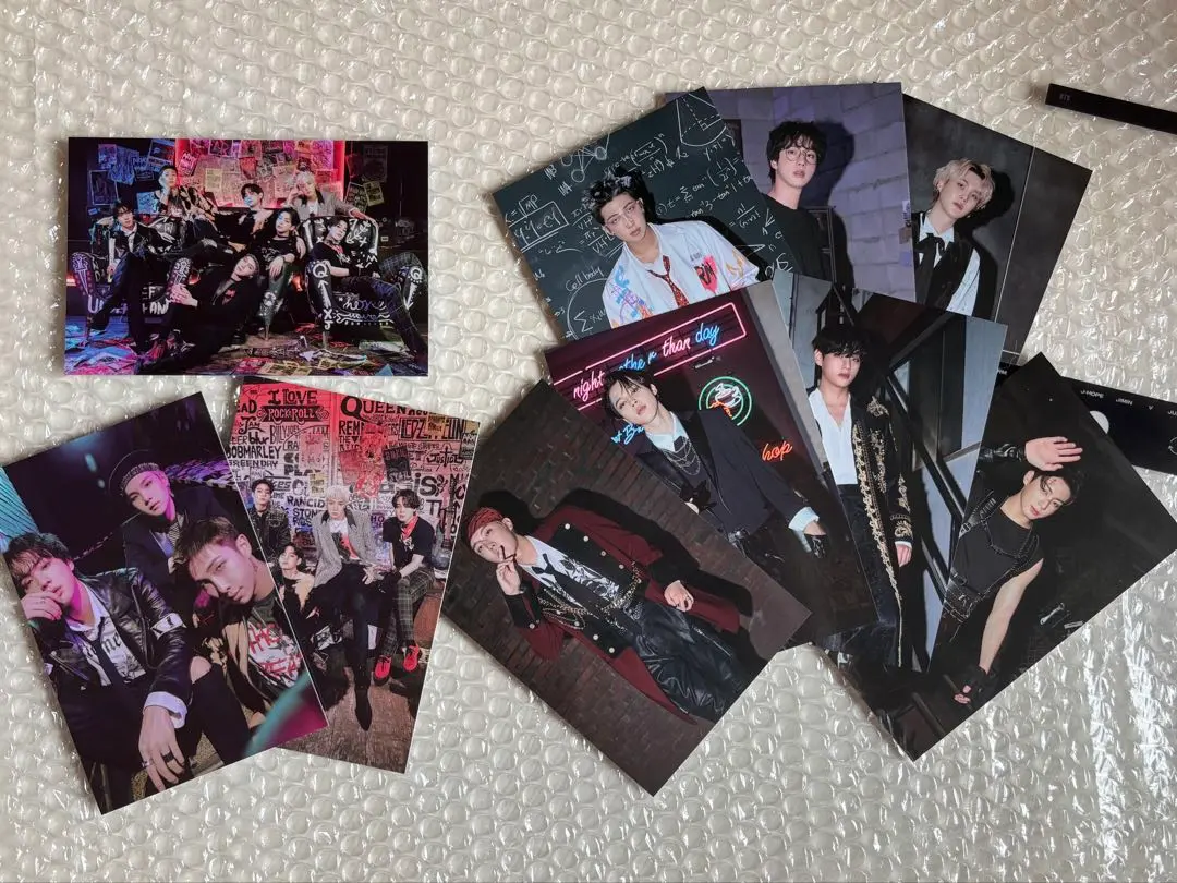 防彈少年團 官方 Season's greetings 2022 明信片套組 的縮圖