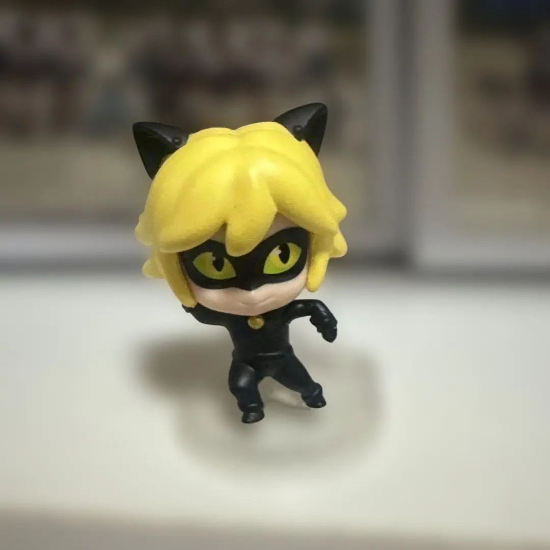 黑貓模型 的縮圖