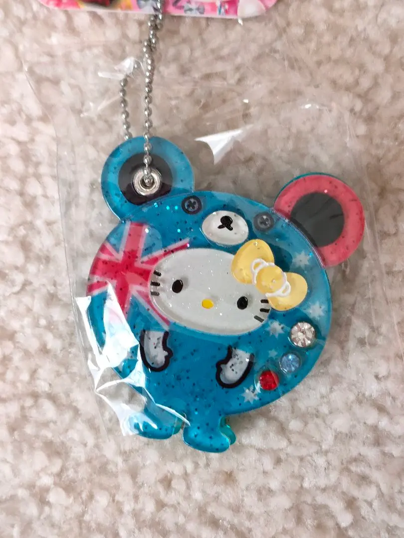 全新 Kitty●nicola●英國●滑蓋鏡子 鏡子 熊 鑰匙圈 的縮圖