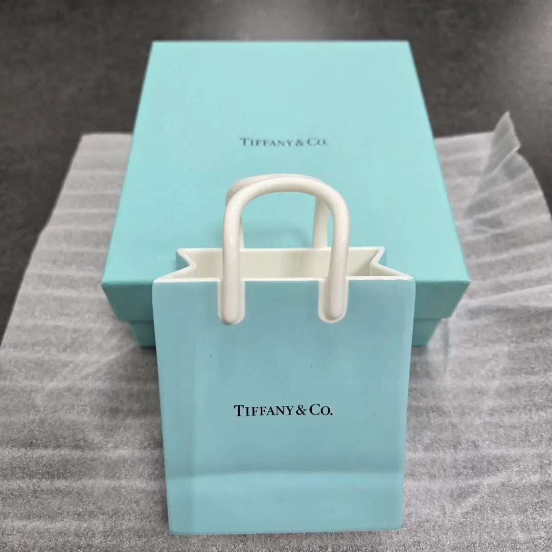 ◆Tiffany & Co./ティファニー◆ショッピングバック陶器置物レア廃盤品 ティファニー ショッピングバック オーナメント 陶器 花瓶