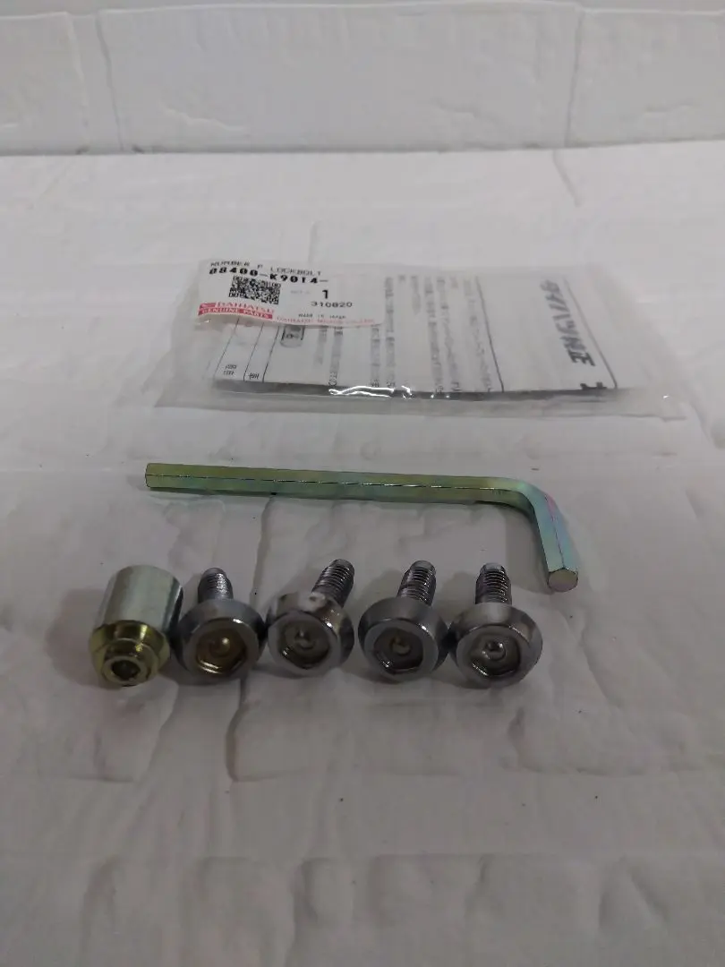 Thumbnail of DAIHATSU Genuine Number Plate Lock Bolts - 4 pieces 【002】