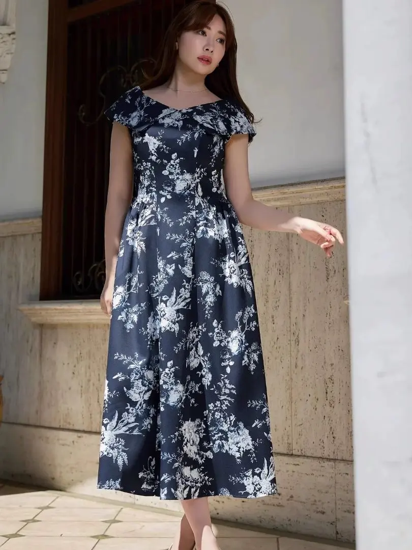 未使用　正規品 Secret Garden Midi Dress ※最終価格 2025年最新】secret garden midi dressの人気アイテム - メルカリ