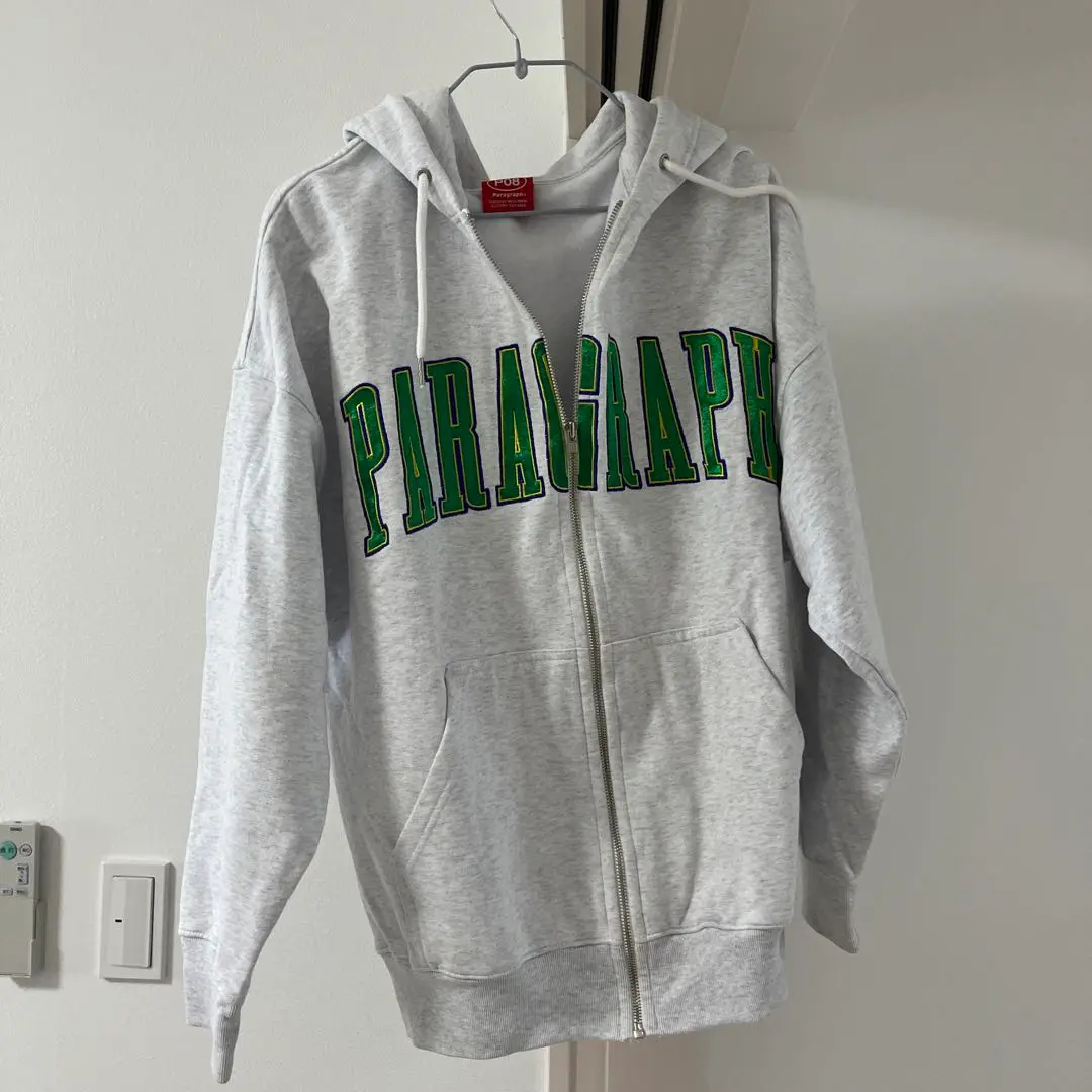 paragraph 新品 ジップパーカー スウェット Paragraph（パラグラフ）の「Paragraph (パラグラフ) HAPPY