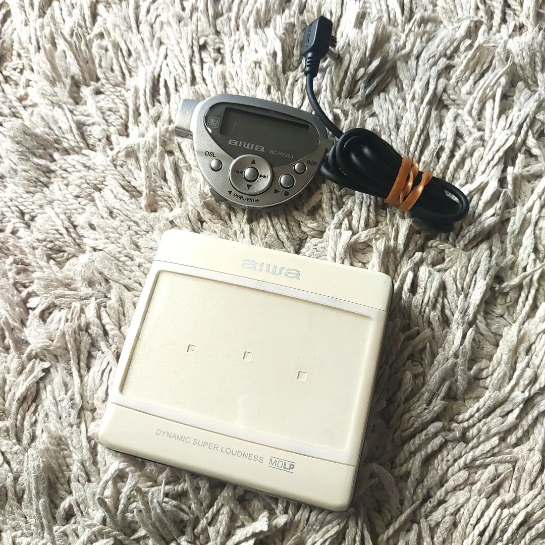 aiwa md ウォークマン　ミニディスクプレイヤー　am-hx300 動作品 aiwa md ウォークマンミニディスクプレイヤーam-hx300 動作品