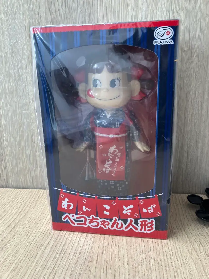 不二家　わんこそば　ペコちゃん人形 Amazon.co.jp: ペコちゃん人形 わんこそば : おもちゃ