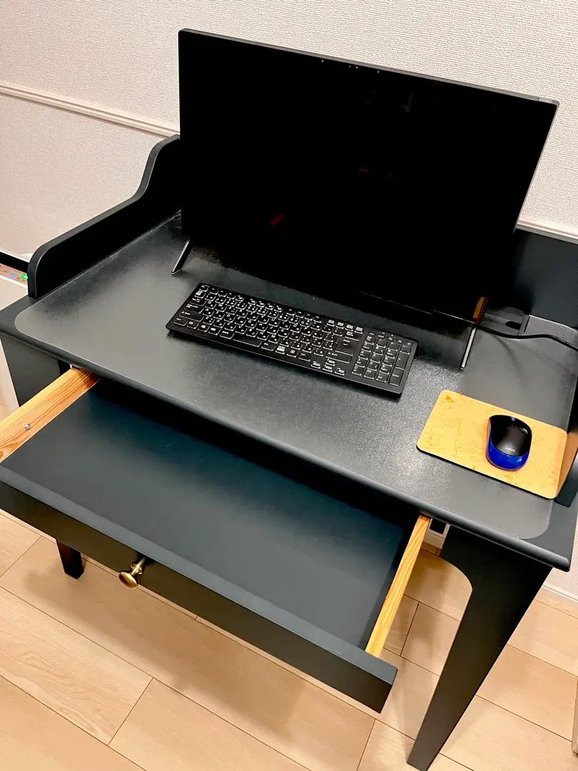 IKEA パソコンデスク【送料込•完成品】 2025年最新】IKEA 特徴：完成品 パソコンデスクの人気アイテム