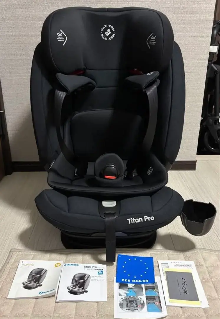 最終価格＊マキシコシ/タイタンプロisofix 9M〜12歳 チャイルドシートのMAXI-COSI（マキシコシ）