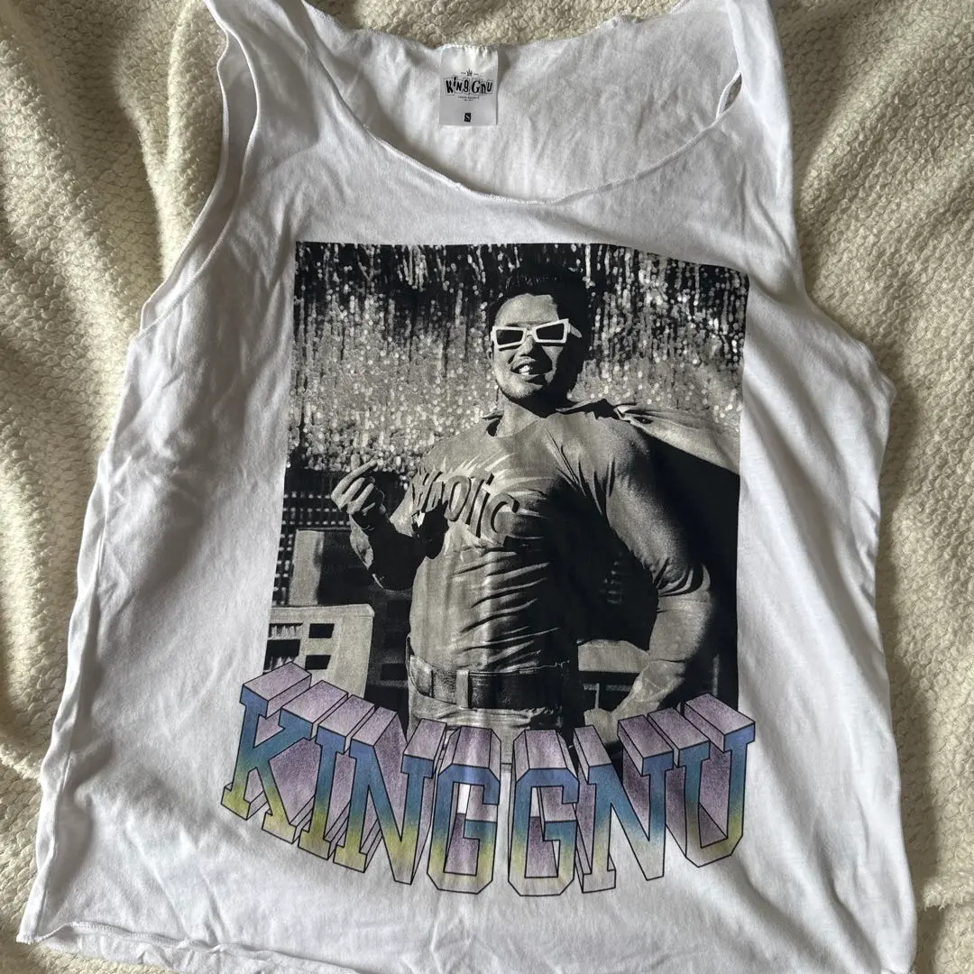 KING GNU タンクトップ XL ホワイト　キングヌー　King Gnu King Gnu 井口 理 タンクトップ XL - メルカリ