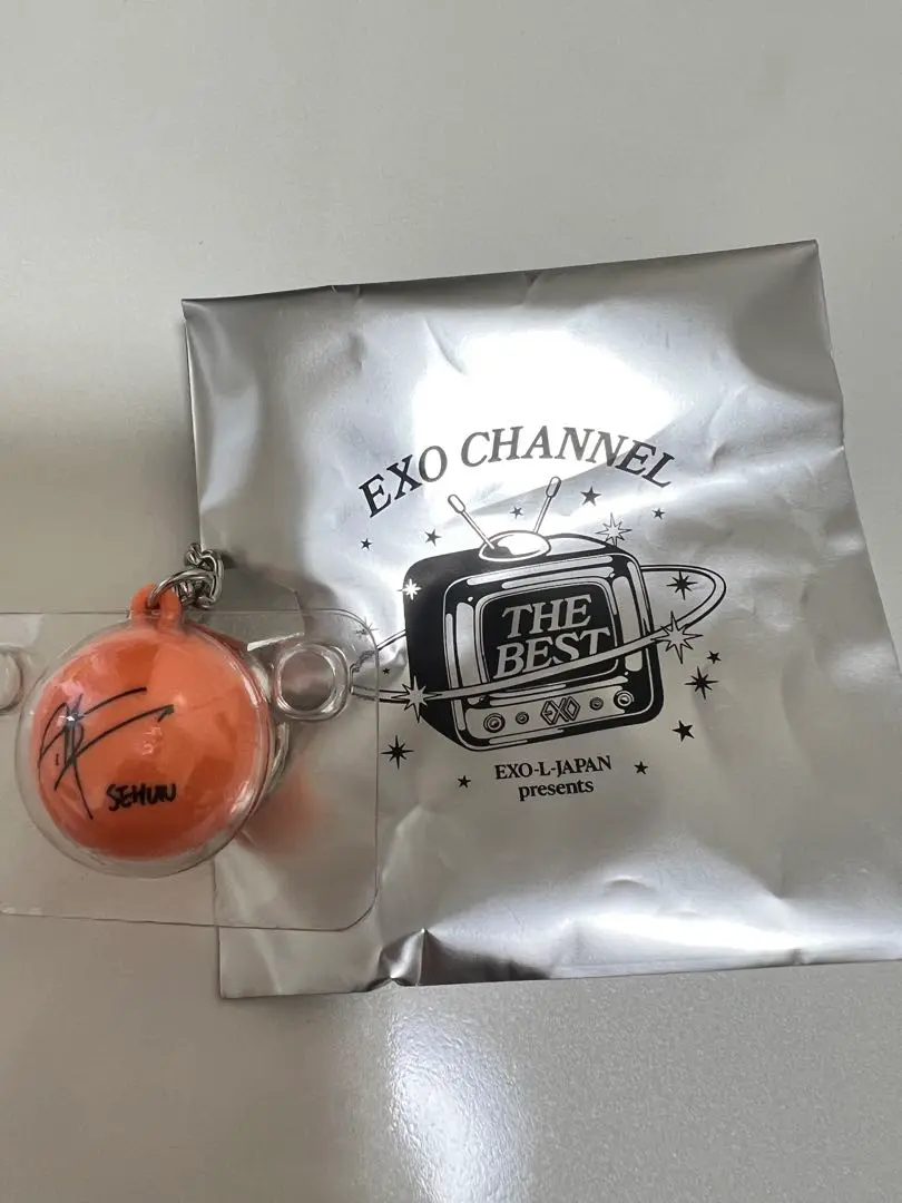 EXO セフン サインボール EXO セフン サインボール - メルカリ