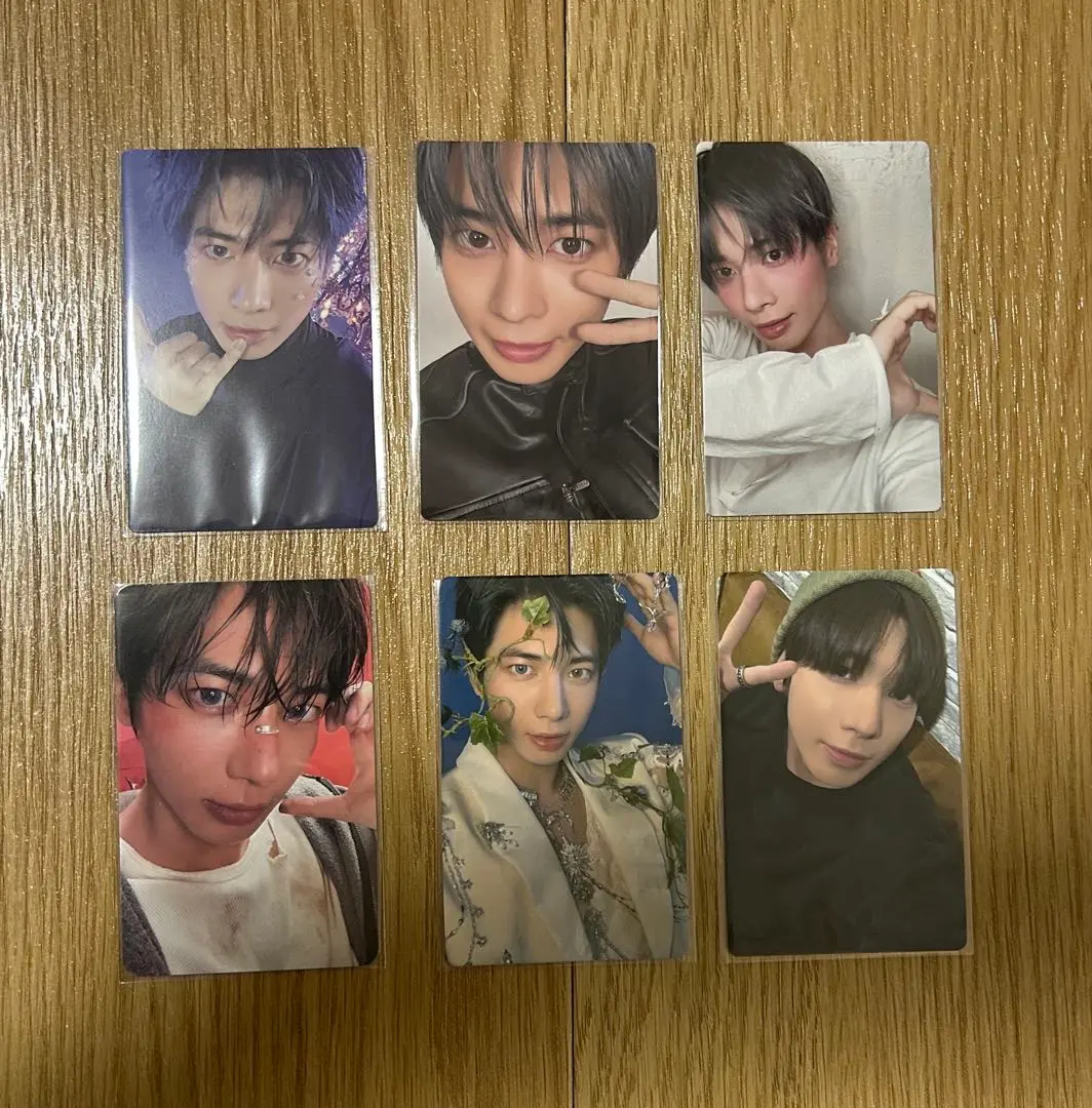 Thumbnail of TXT Taehyun trading cards and postcards, selling individually. Price negotiable.