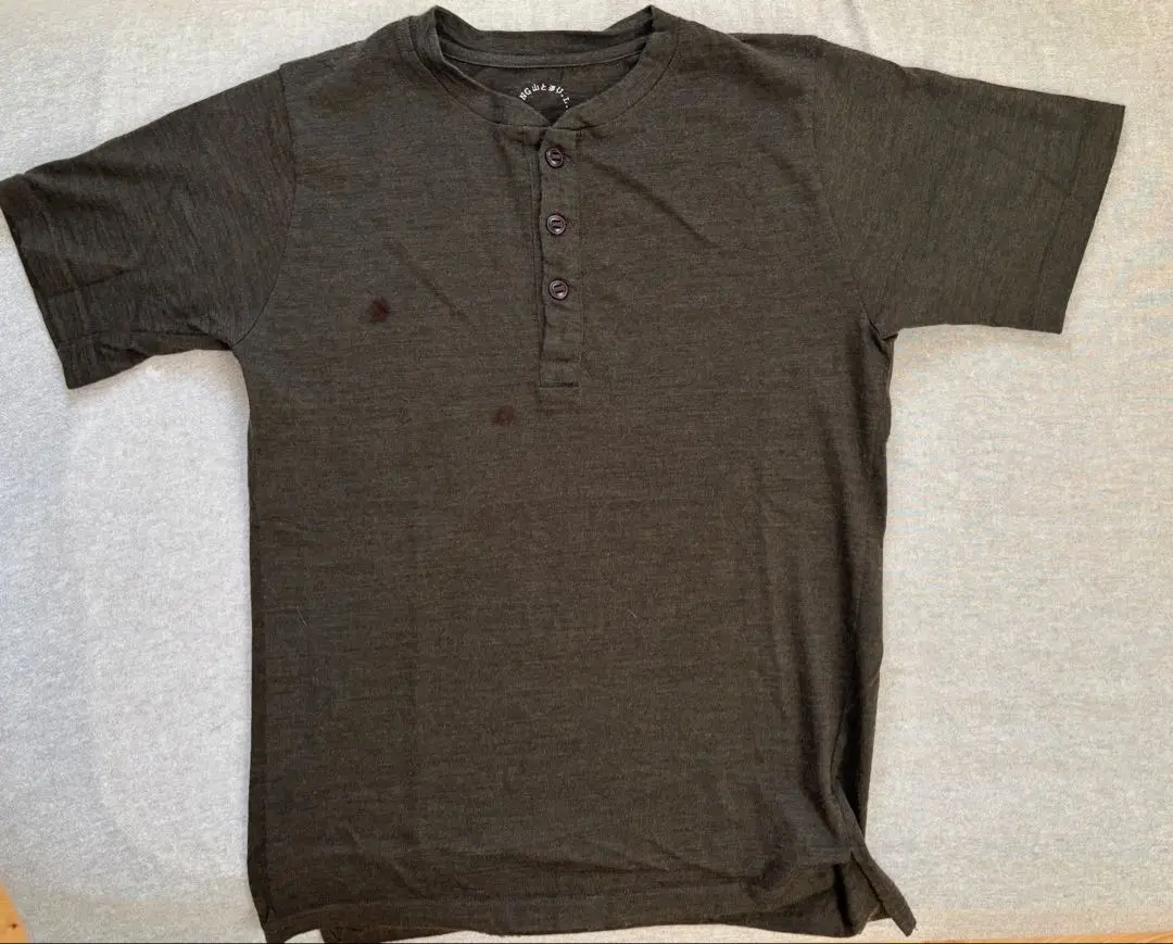 100% Merino Light Henley C | 山と道 U.L. HIKE & BACKPACKING