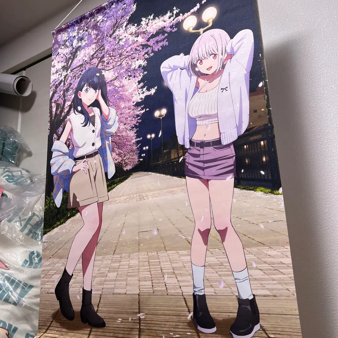 グリッドマン　アカネ　タペストリー　どこプラ 昨年販売「『SSSS.GRIDMAN』 オンラインくじ」が「どこプラ