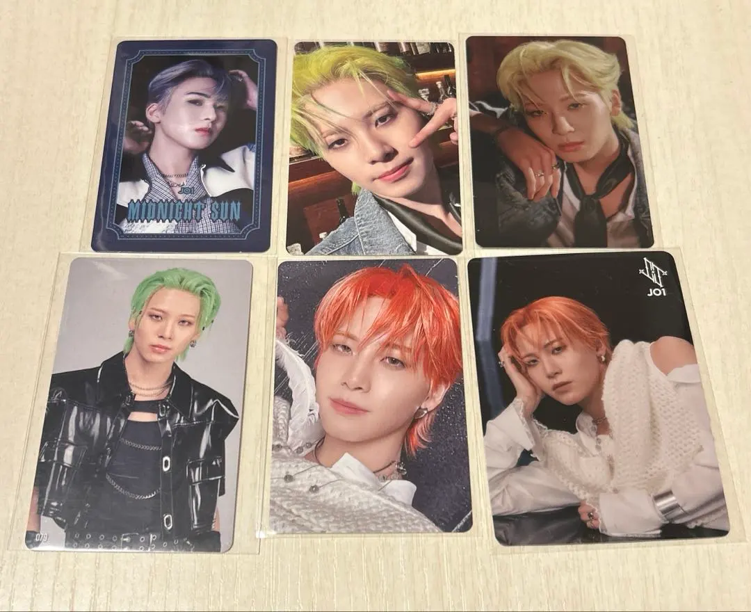 Thumbnail of Ren Kawashiri (from JO1) random trading card