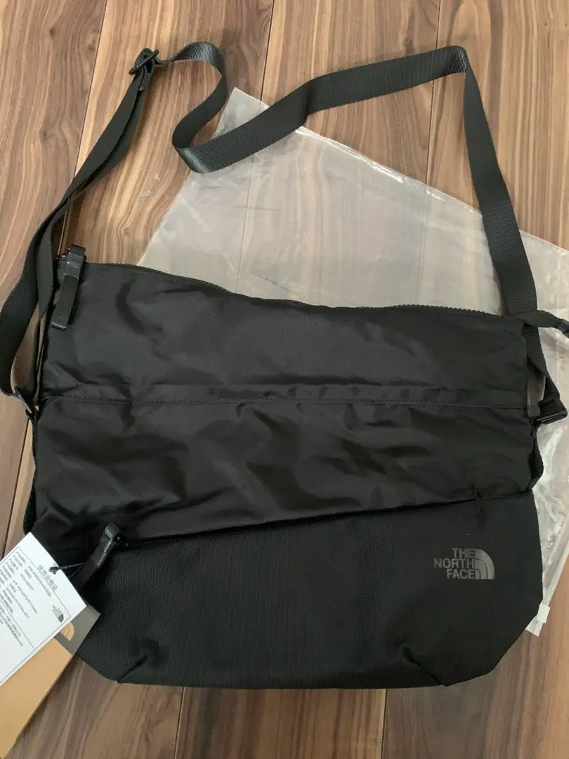 値下げ不可！エレクトラトートM ユニセックス トートバッグ NM82367R THE NORTH FACE (ザノースフェイス) Electra Tote - M