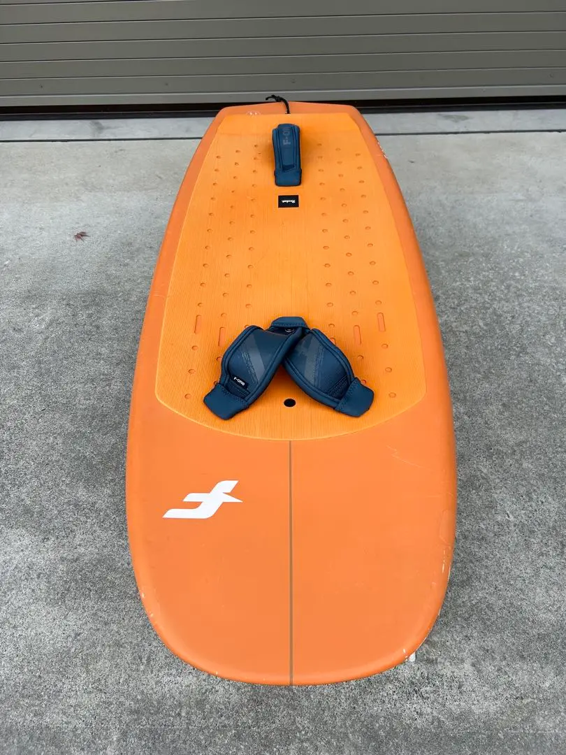ウイングフォイル　F-ONE STRIKE V2 4.0㎡中古 ウイングフォイルF-one STRIKE V2 5.5m