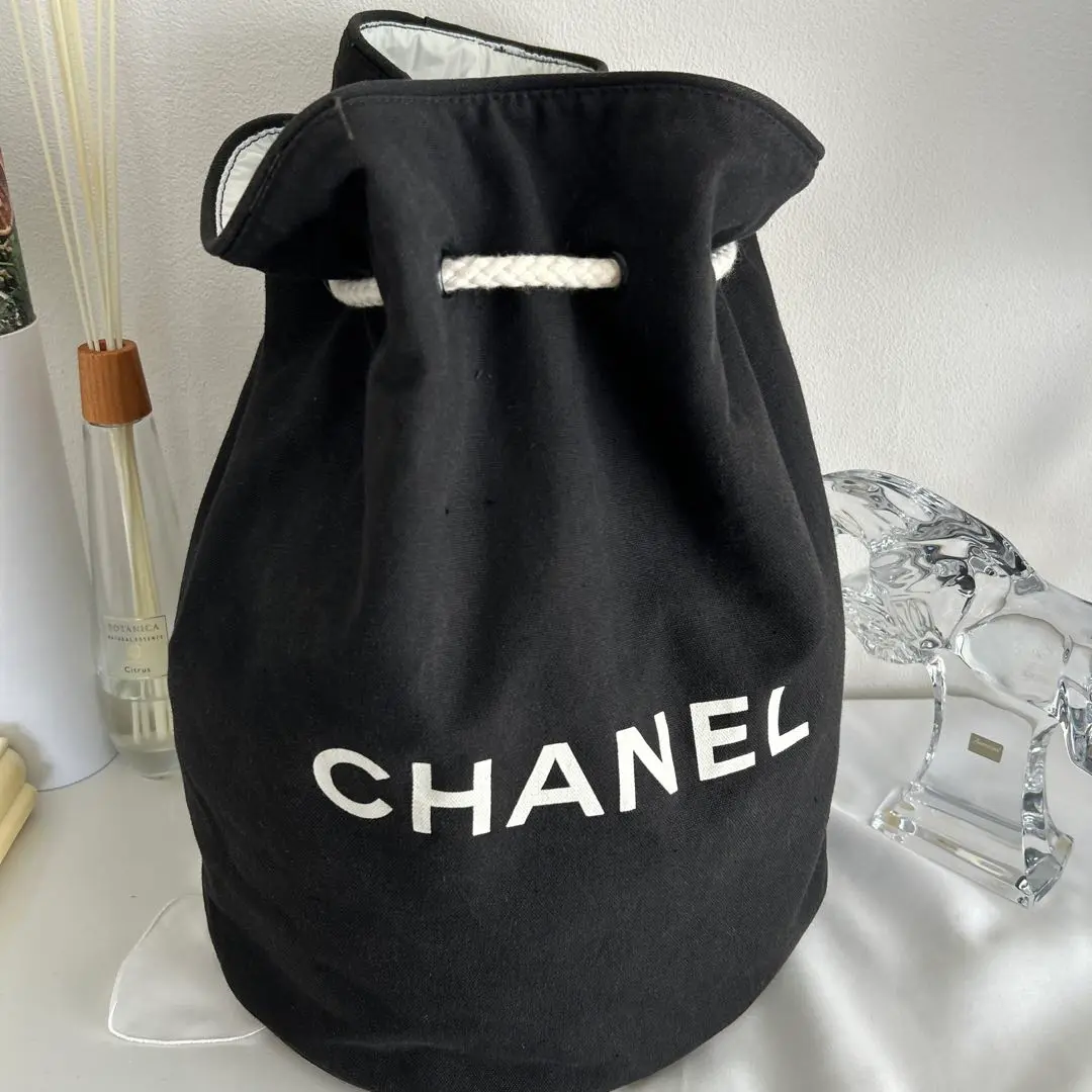 CHANEL（シャネル） のデニムトートバッグ デカココ が入荷致し