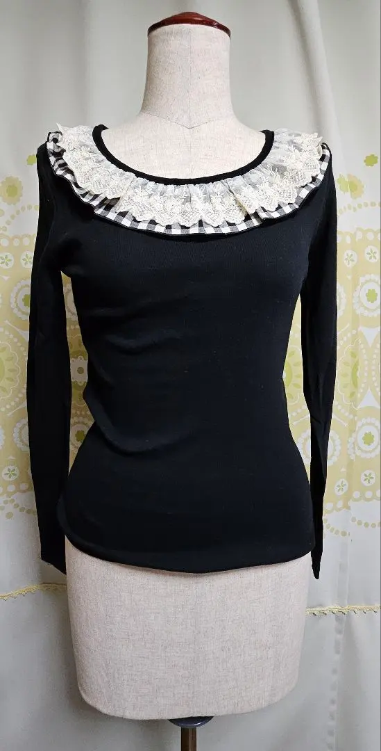 Thumbnail of [USED] Long Sleeve Cut and Sew, Gingham Check & Lace Collar