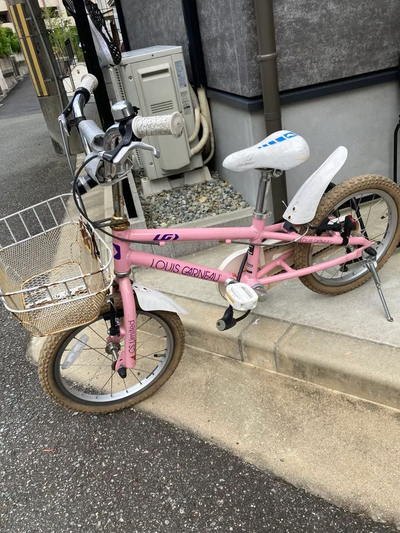 直接お渡し限定！LOUIS GARNEAU 幼児用自転車 ピンク 前カゴ付き 直接お渡し限定！LOUIS GARNEAU 幼児用自転車 ピンク 前カゴ付き
