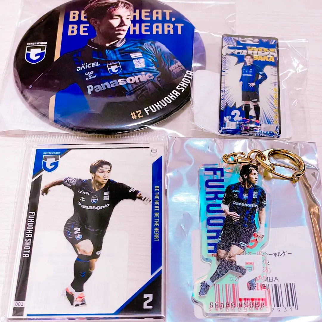 Thumbnail of Gamba Osaka #2 Shota Fukuoka set of 4 items including a secret large can badge