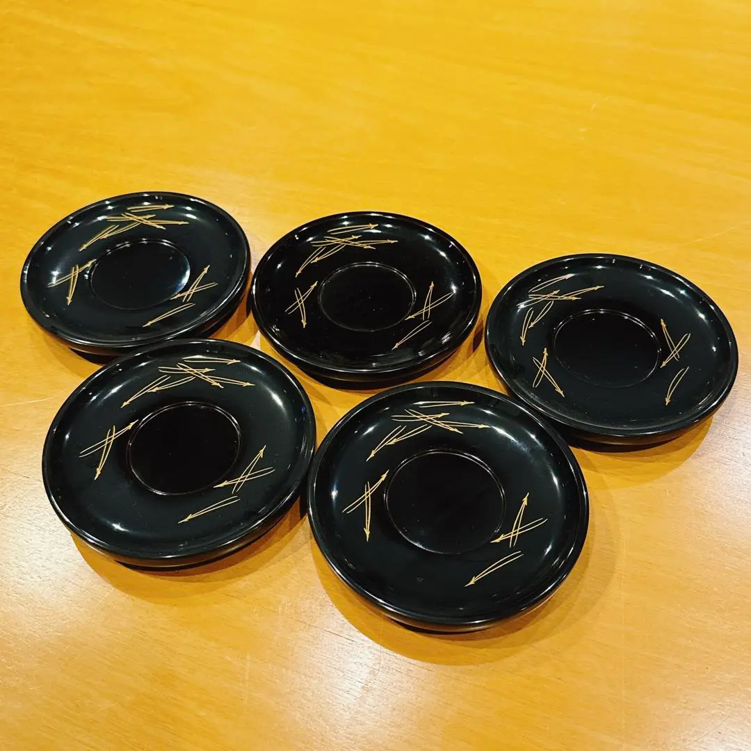 わじま　慶塚謹製　漆器 5個セット 黒と赤の花模様 金箔装飾 わじま慶塚謹製漆器 5個セット 黒と赤の花模様 金箔装飾