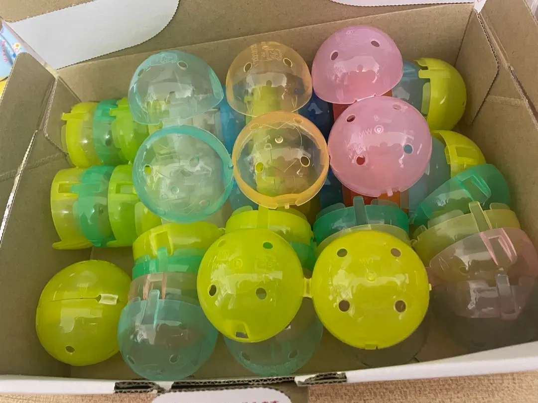 Thumbnail of Empty Capsules Gashapon Non-Separable Colorful Set of 27