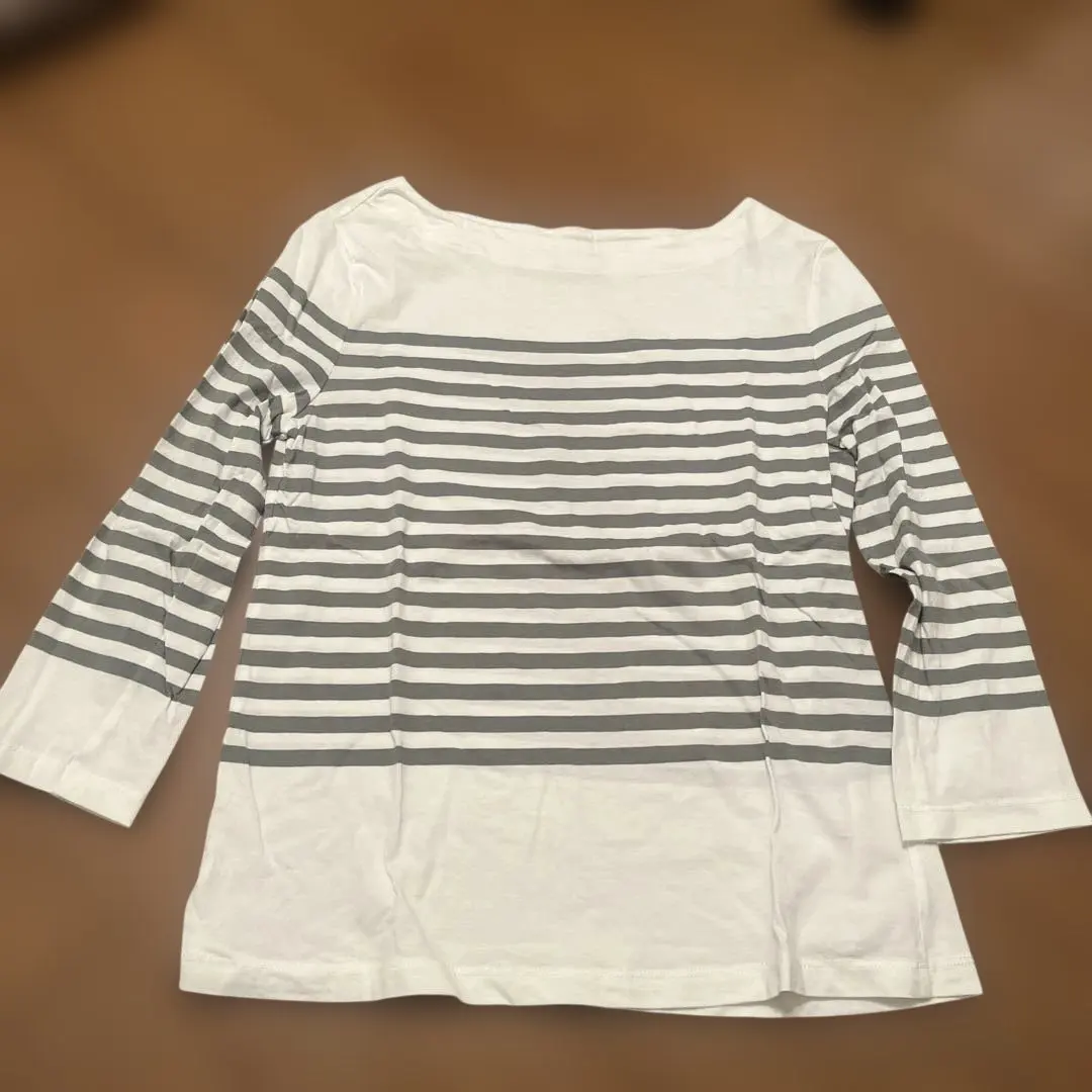 Thumbnail of Border cut-and-sew shirt