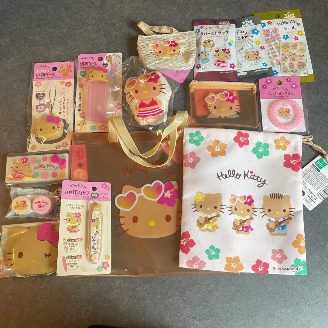 Thumbnail of Sunburnt Kitty Sanrio Sunburnt Kitty 17-piece set