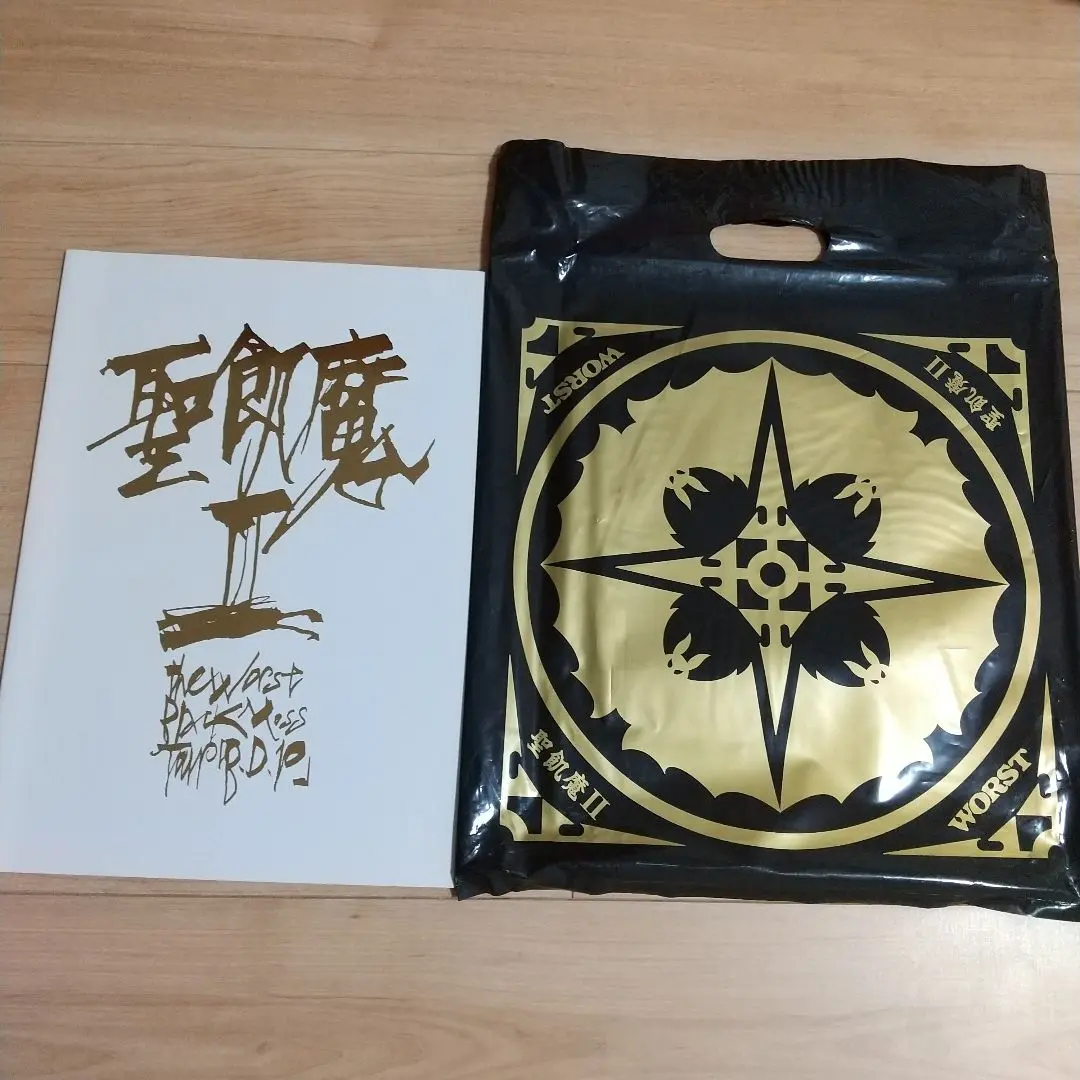 聖飢魔Ⅱ/パンフレット11冊セット 聖飢魔II公式ツアーパンフレット THE ULTIMATE BLACK MASS|商品
