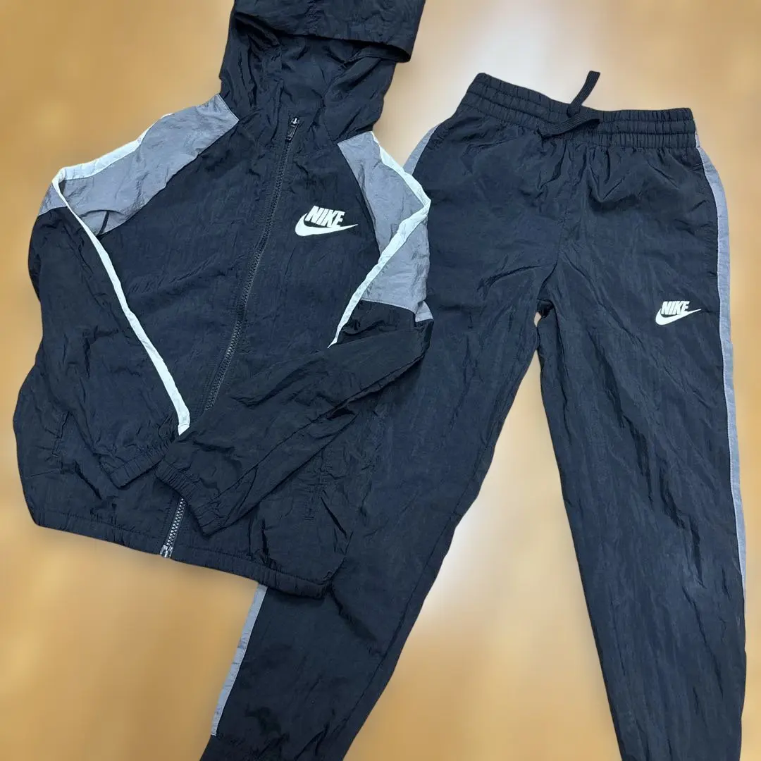 Thumbnail of Nike Windbreaker Set, Size 140, Black/Gray