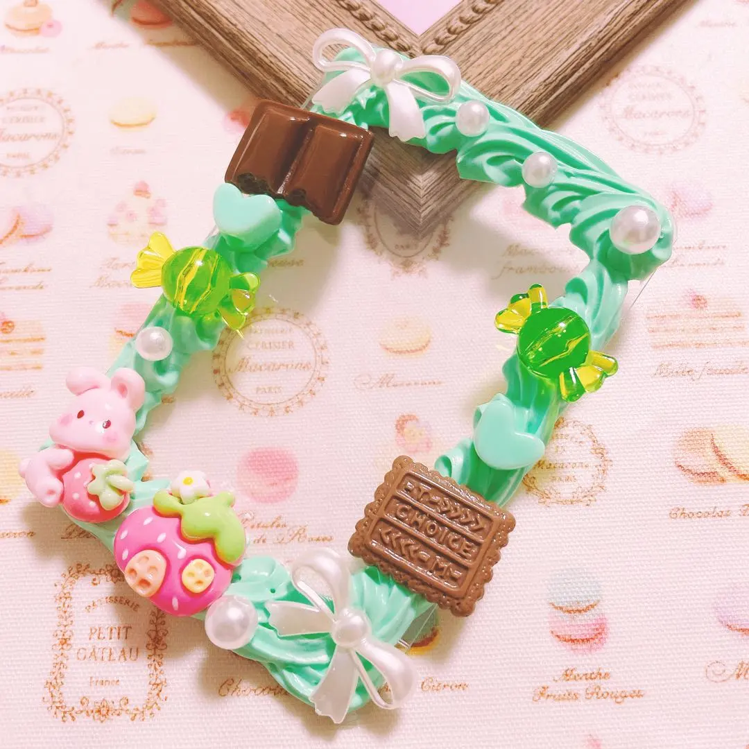 Thumbnail of Rabbit, Ribbon, Chocolate Whipped Cream Deco Trading Card Case, Candy, Strawberry, Pearl