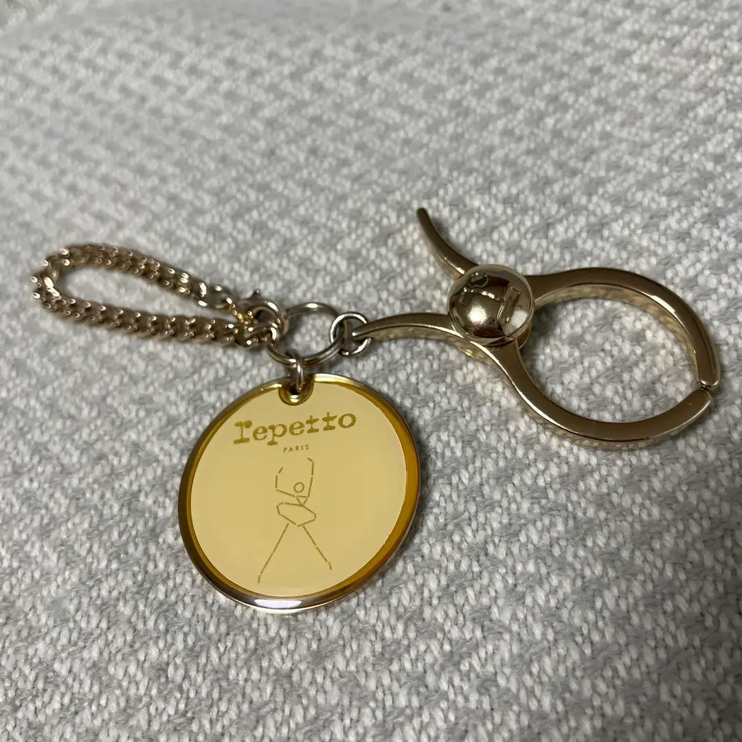 お買い得！レペットキーホルダー2個セット