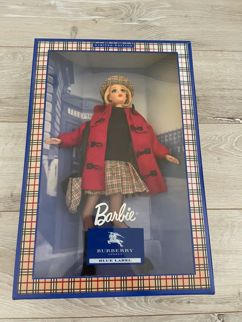 BURBERRY BLUE LABEL - バーバリーブルーレーベル バービー人形 フィギュア バーバリーブルーレーベル BURBERRY BLUE LABEL バービー人形