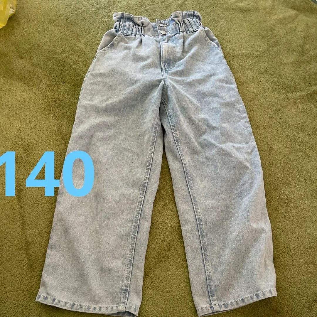 Thumbnail of Wide denim 140