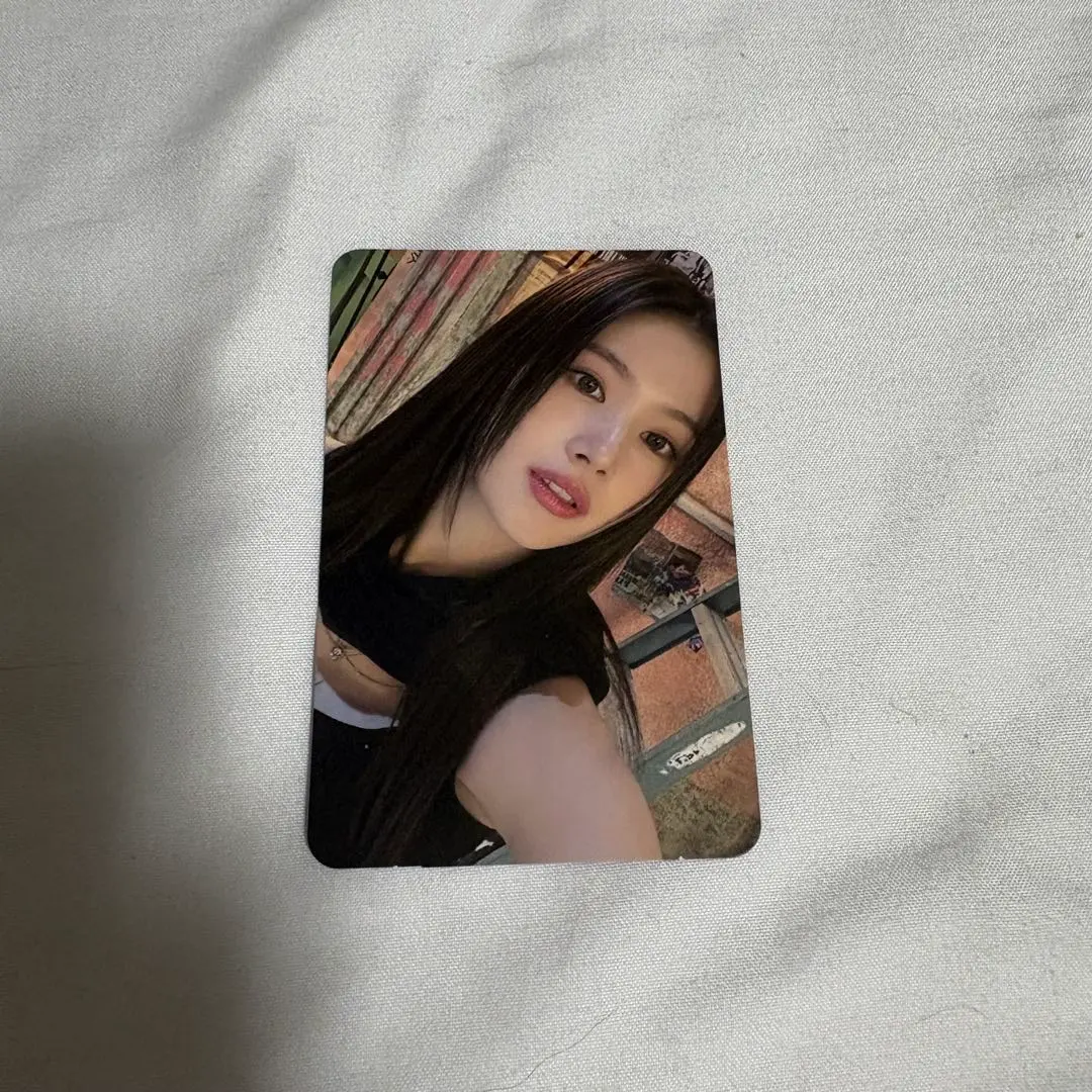 Thumbnail of TWICE Ready to Be Sana Trading Card Bonus Trading Card