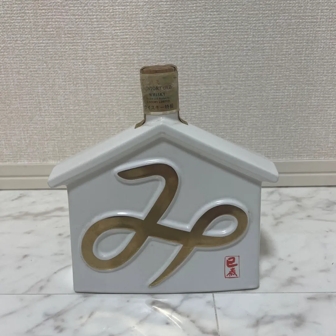 空き瓶　サントリー　ウイスキー 　山崎　【招き猫 商売繁盛シリーズ】 サントリー - サントリー 山崎 ピュアモルト 招き猫型ボトル