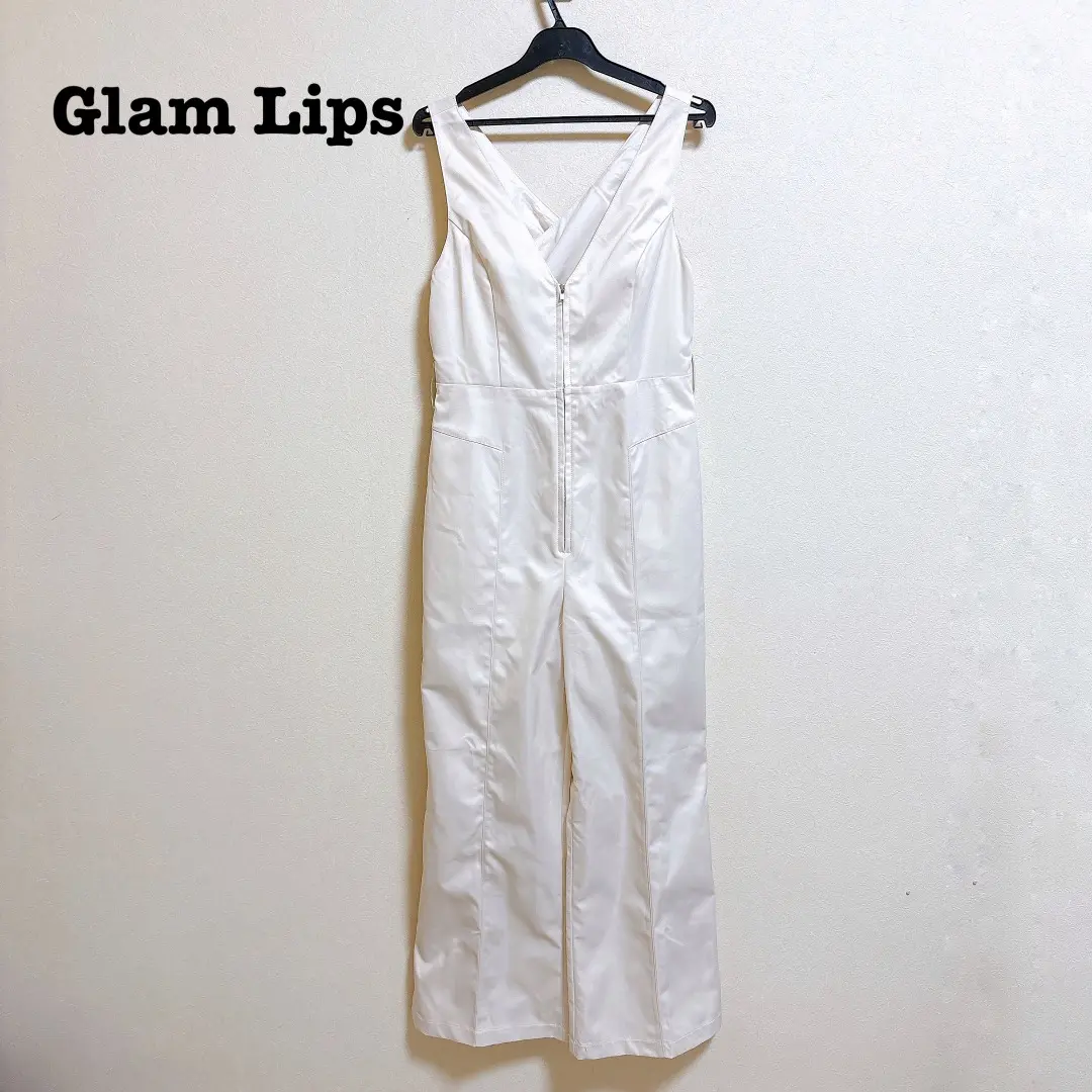 新品未使用 グラムリップス オールインワン　キャミ　白　サイズFREE 2025年最新】GlamLips サロペット・オーバーオール