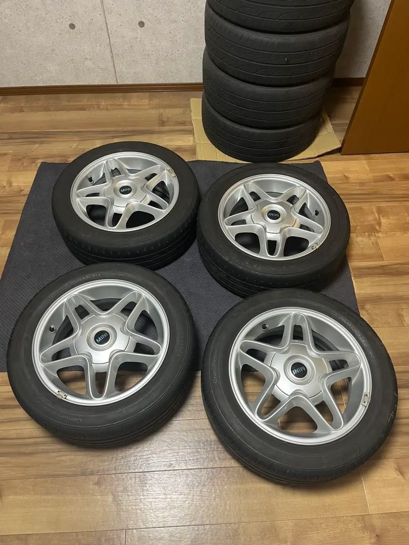 ミニクーパー純正ホイール　16インチ ミニ純正16インチがフィット、アクアなどの国産車に流用できる