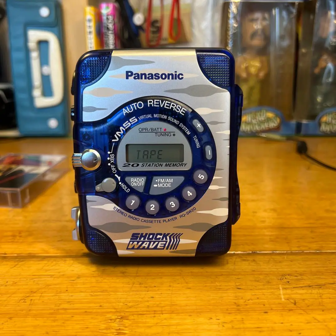 美品 付属品完備の限定1台 動作確認済 SHOCK WAVE カセットプレーヤー 2025年最新】shockWAVE カセットの人気アイテム - メルカリ