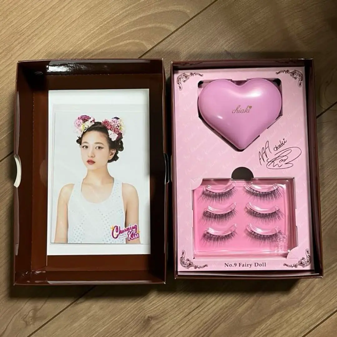 AAA 伊藤千晃チャーミングキス コレクションBOX　送料込み Charming Kiss 伊藤千晃 プロデュース 香水 - メルカリ