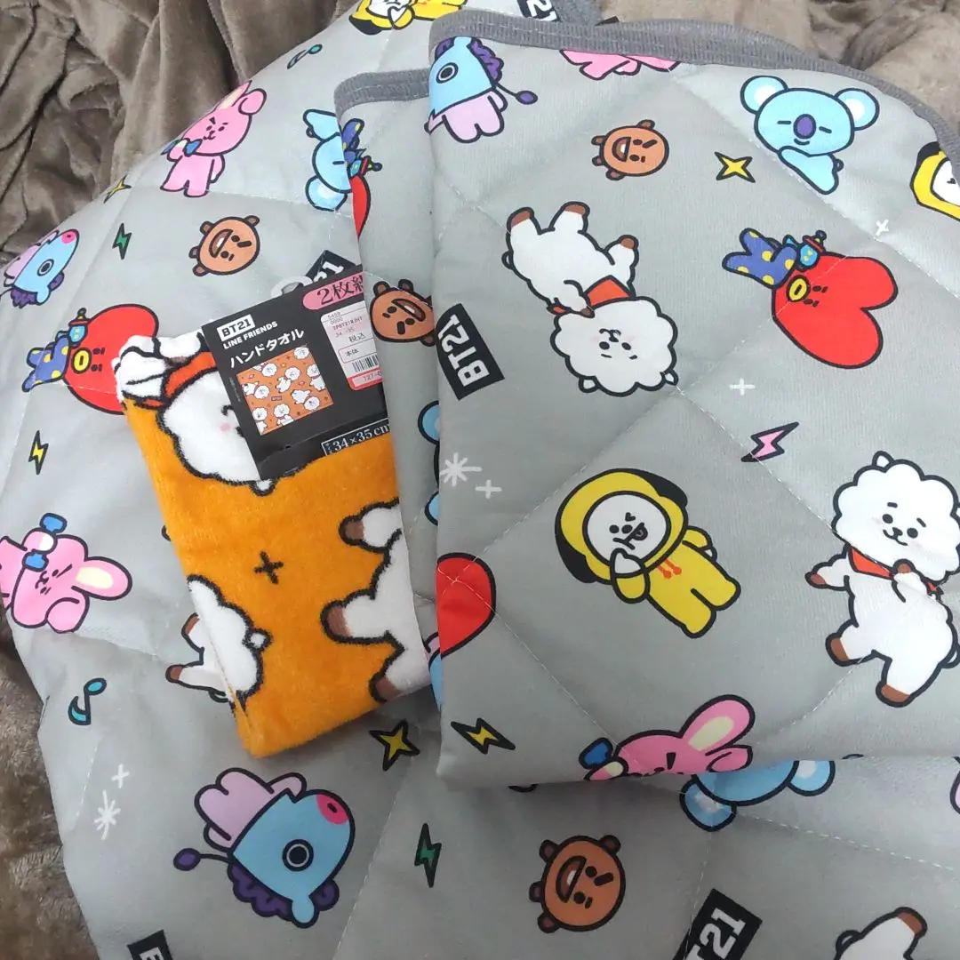 【bt21】2色セット　敷きパッド&枕パッド 2025年最新】しまむら bt21 枕パッドの人気アイテム - メルカリ