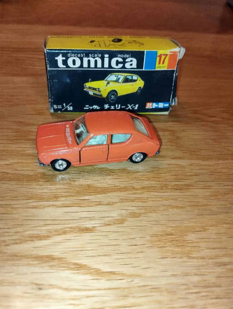 日産 チェリー X-1 1970 旧車 ダイキャスト ミニカー 1/43