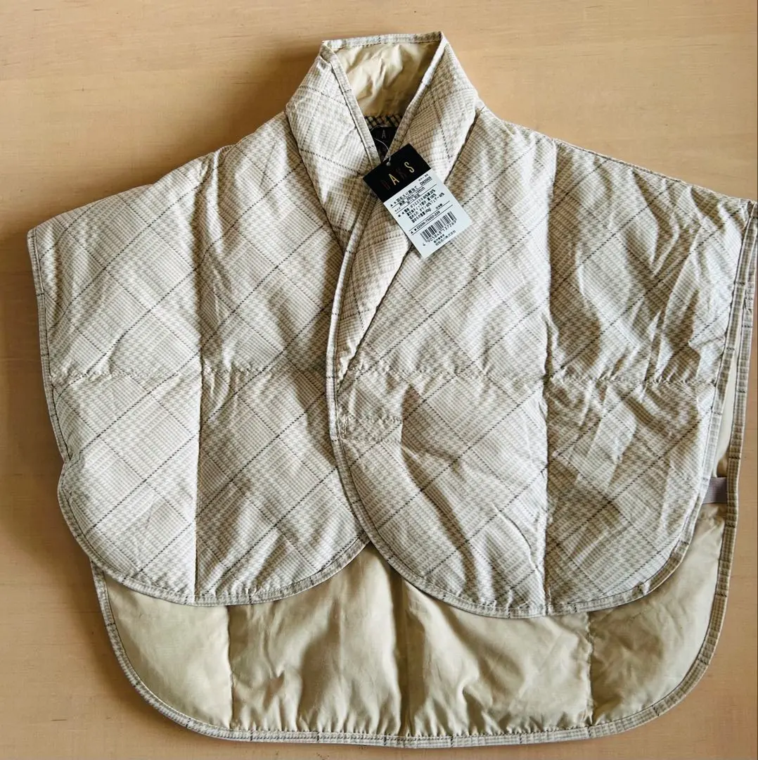 新品未使用DAKS 羽毛入りポンチョ　ベスト　ガウン　 ルームウェア DAKS】羽毛ポンチョ - 福屋オンラインストア