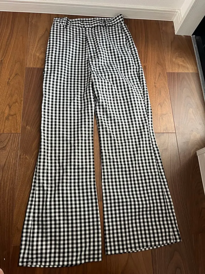 Thumbnail of Women's trousers/pants